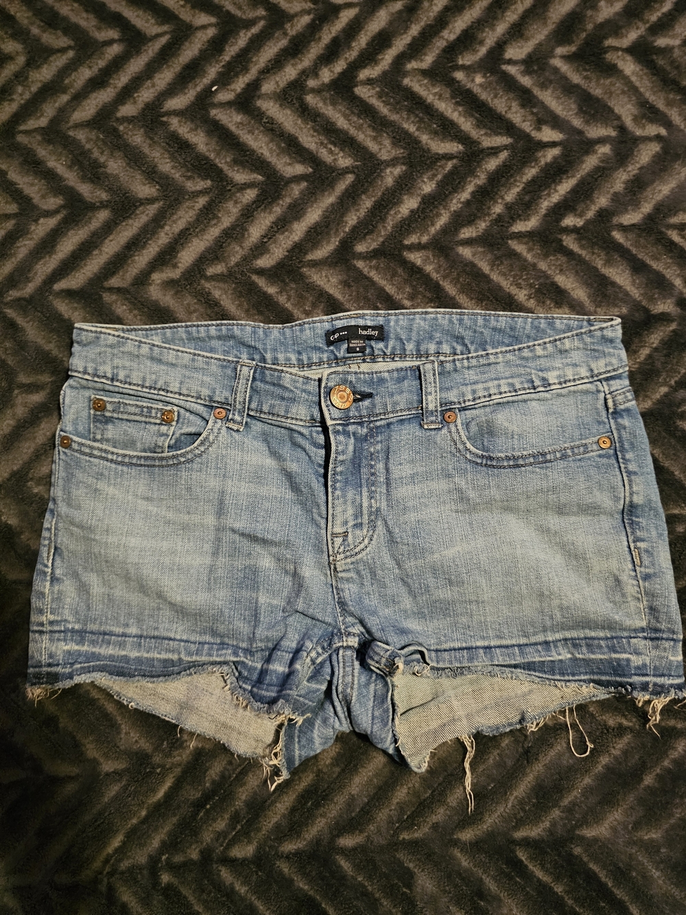 Gap Hadley Denim Shorts Women's Size 8 Light Wash Distressed Cutoff Jean Shorts